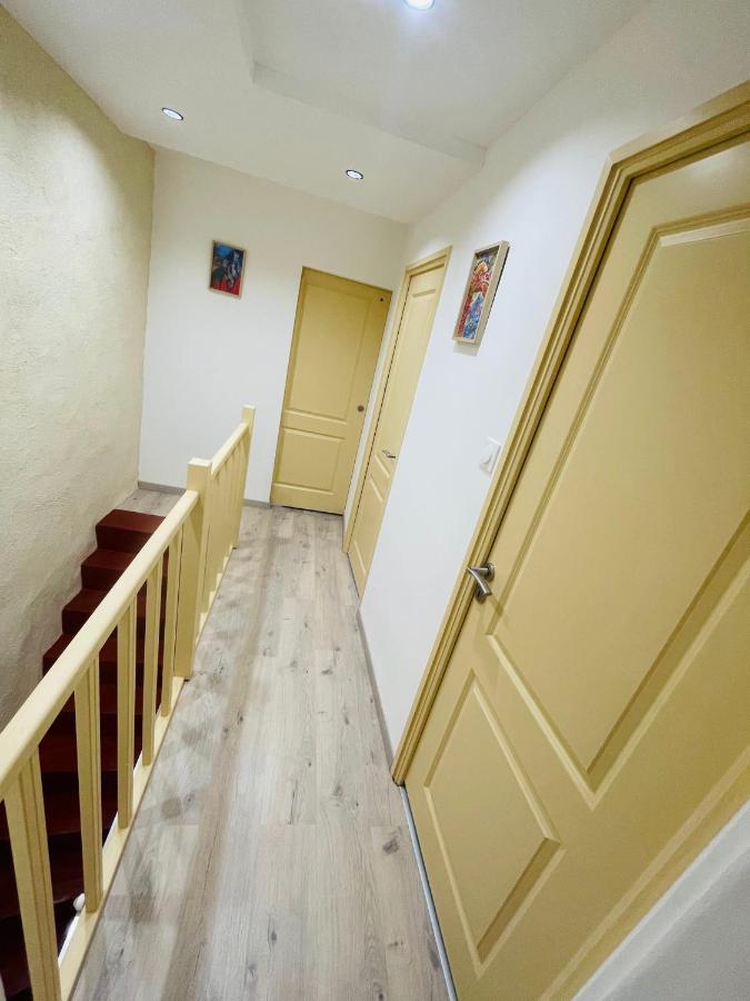 Refuge Des Lys Villa แกลลาเกอ-เลอ-มองต์เทอร์ ภายนอก รูปภาพ